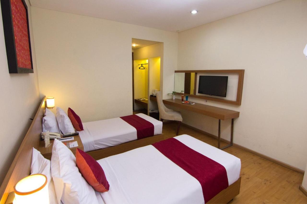 Hotel Montana Malang Ngoại thất bức ảnh